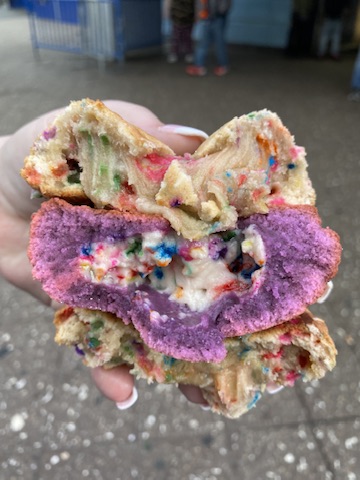 Duchess Cookies Penn Station - NYC Dessert Spots 